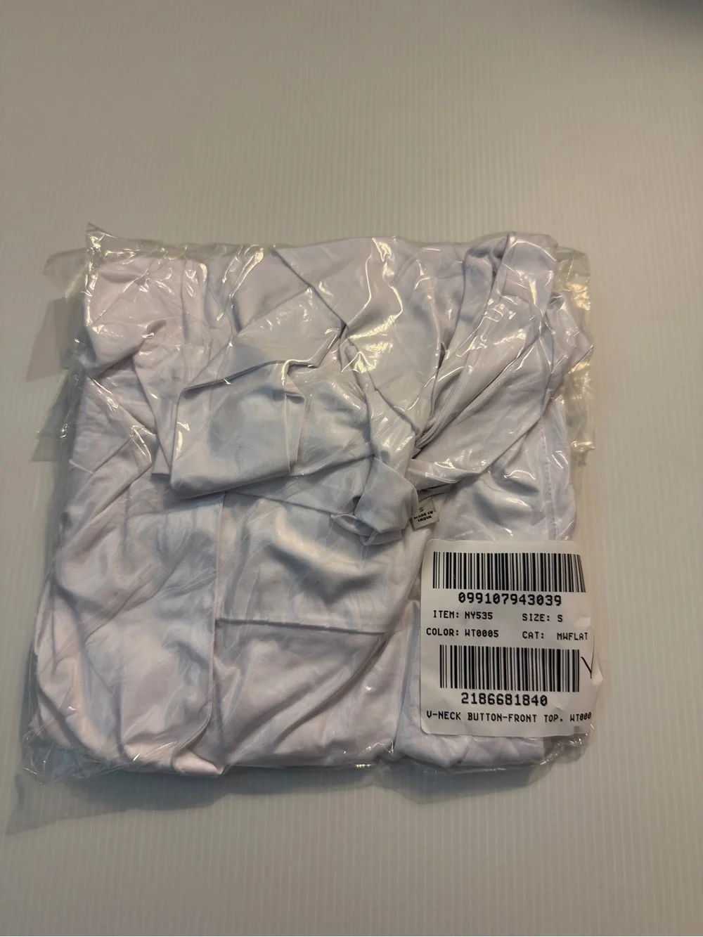 NWT! Madewell - V-Neck Button-Front Top - White - Size Small